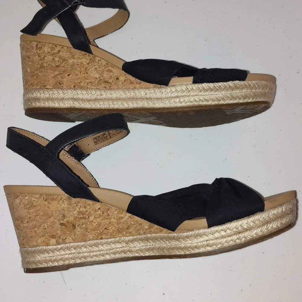 UGG Joslyn Espadrille Wedge Sandal | Black | Size 10